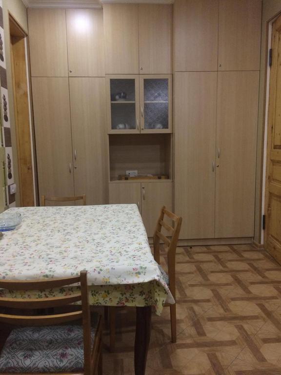 ホテル Old House Rustaveli ボルジョミ エクステリア 写真